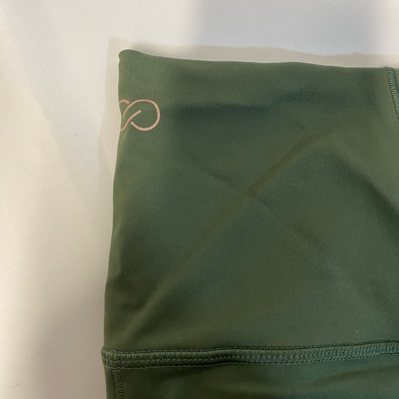 CALIA core essential legging in green - Picture 2 of 6